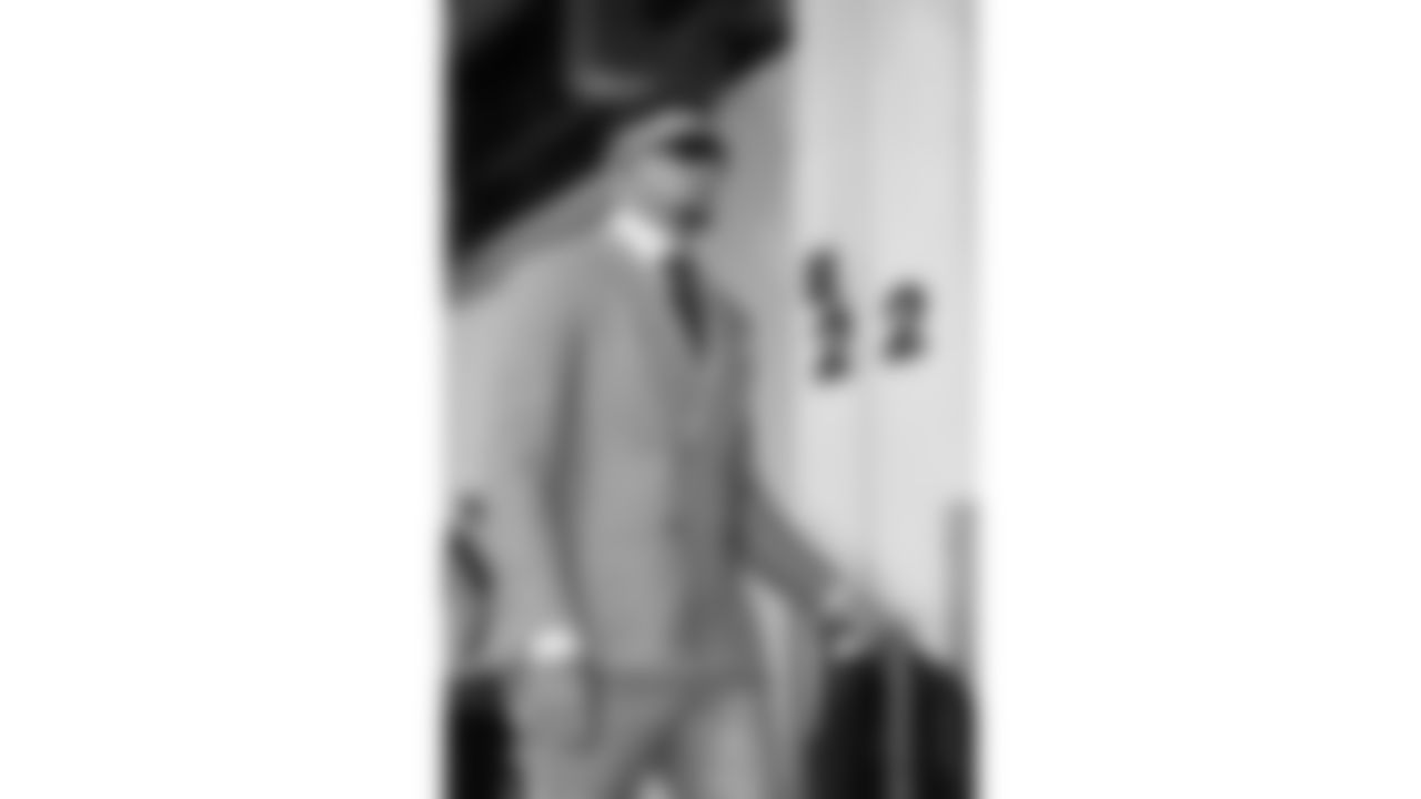 Kansas City Chiefs quarterback Patrick Mahomes (15) arrives prior to a week 11 NFL Football game against the Denver Broncos on Sunday, November 16, 2025 in Denver, Colorado.