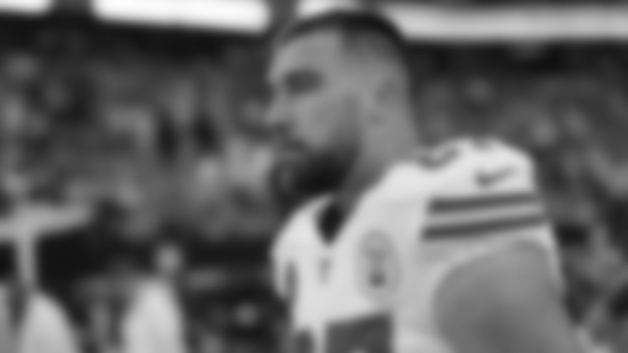 Kansas City Chiefs tight end Travis Kelce (87) prior to a week 13 NFL football game against the Dallas Cowboys on Thursday, November 27, 2025 in Arlington, TX.