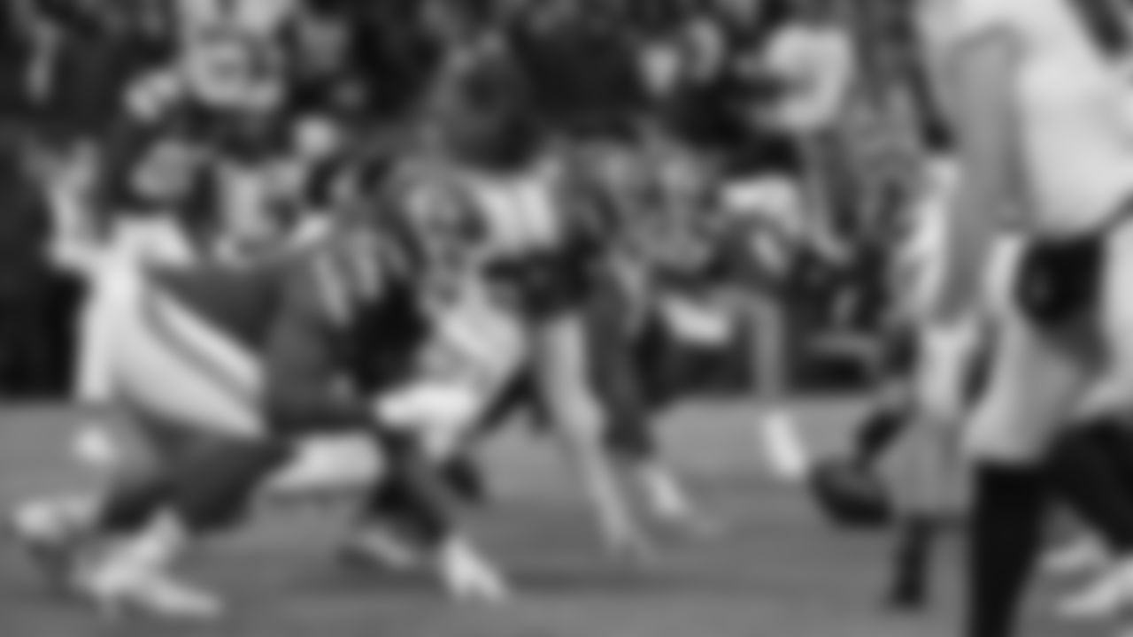 The Kansas City Chiefs face off against the Cincinnati Bengals at GEHA Field at Arrowhead Stadium on December 31, 2023.