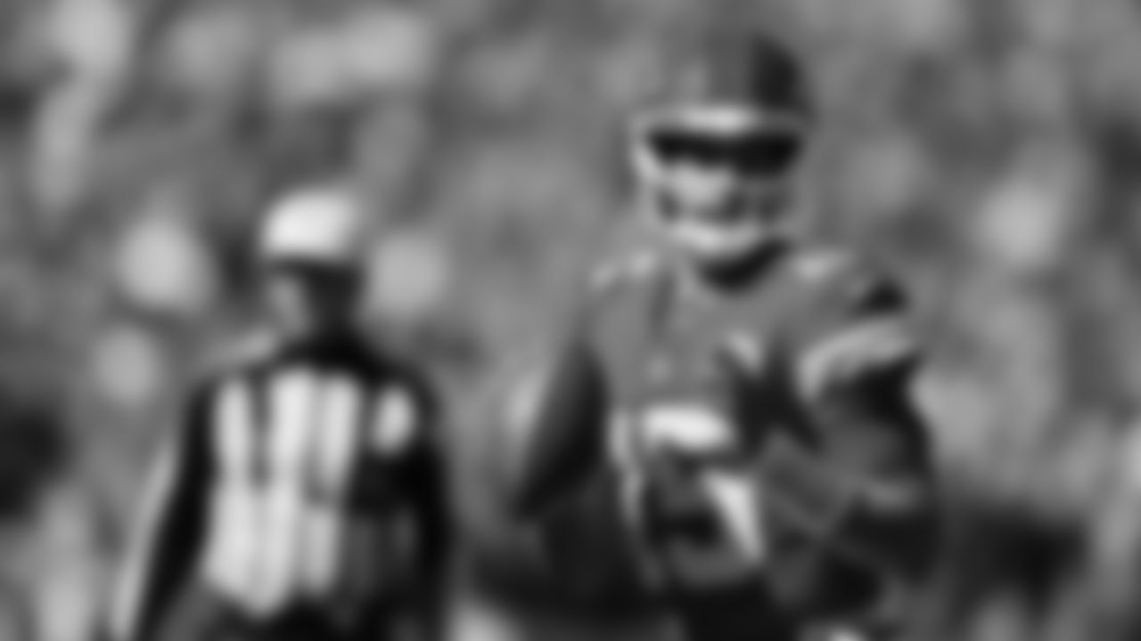 Kansas City Chiefs quarterback Patrick Mahomes (15) drops back to pass during a week 7 NFL Football game against the Las Vegas Raiders on Sunday, October 19, 2025 in Kansas City, MO.