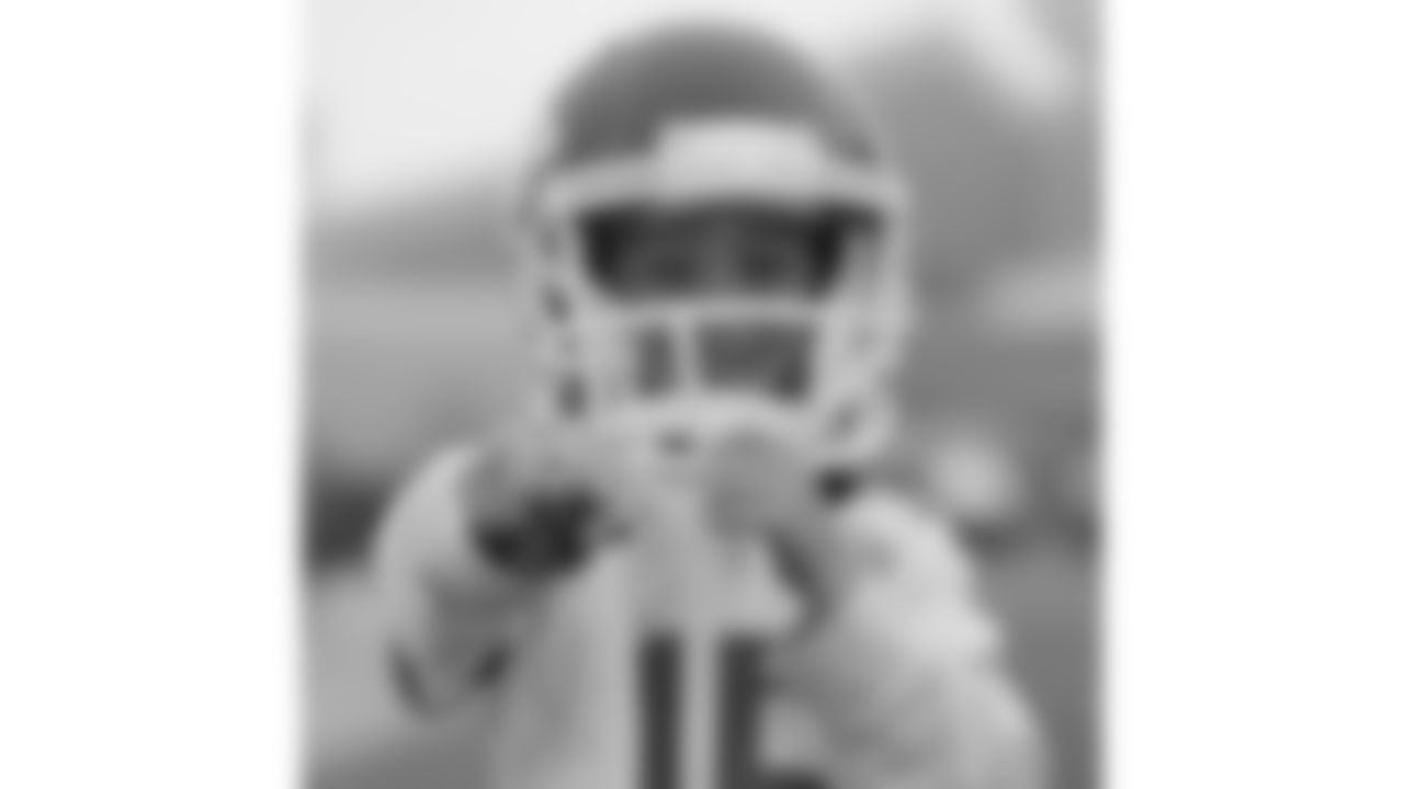 Fan prior to a week 12 NFL Football game against the Indianapolis Colts on Sunday, November 23, 2025 in Kansas City, MO