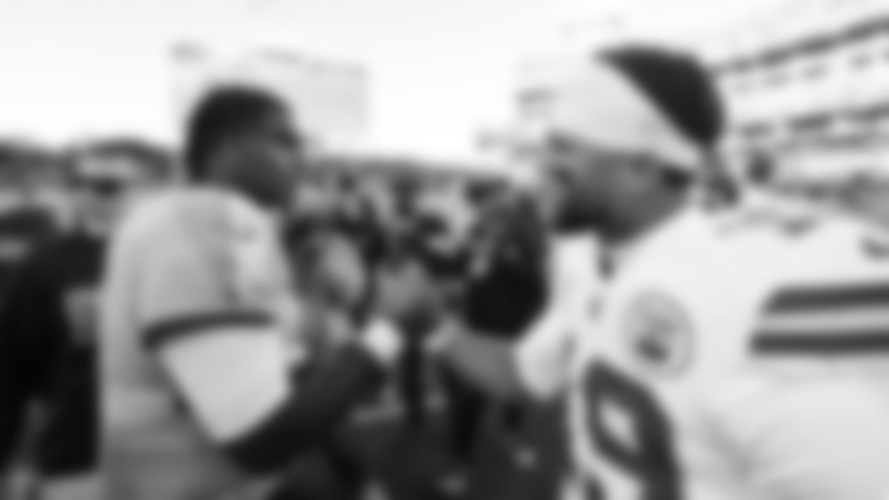 Titans quarterback Cam Ward (1) and Kansas City Chiefs quarterback Chris Oladokun (19) shake hands after a week 16 NFL Football game against the Tennessee Titans on Sunday, December 21, 2025 in Nashville, Tennessee.