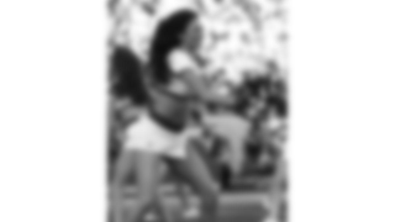 A Kansas City Chiefs Cheerleader during a week 12 NFL football game against the Indianapolis Colts, Sunday, November 23, 2025 in Kansas City, MO.