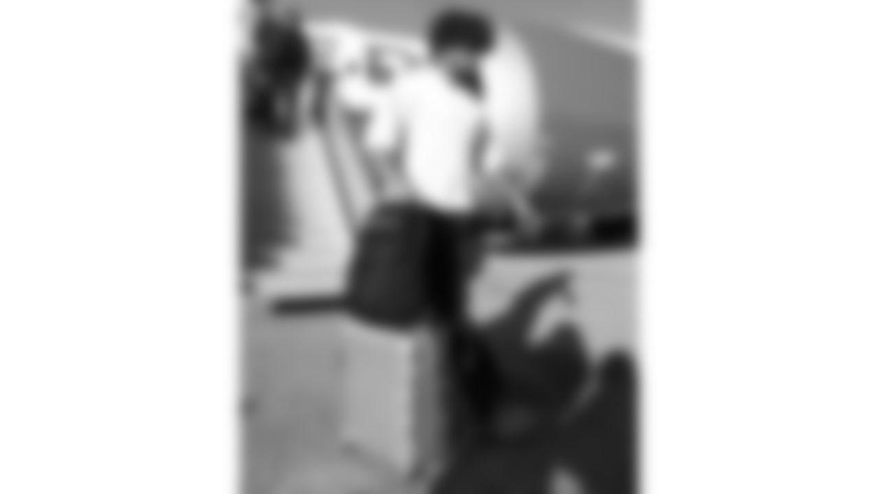 Kansas City Chiefs tackle Kingsley Suamataia (76) travels for a week 11 matchup with the Denver Broncos Saturday November 15, 2025.