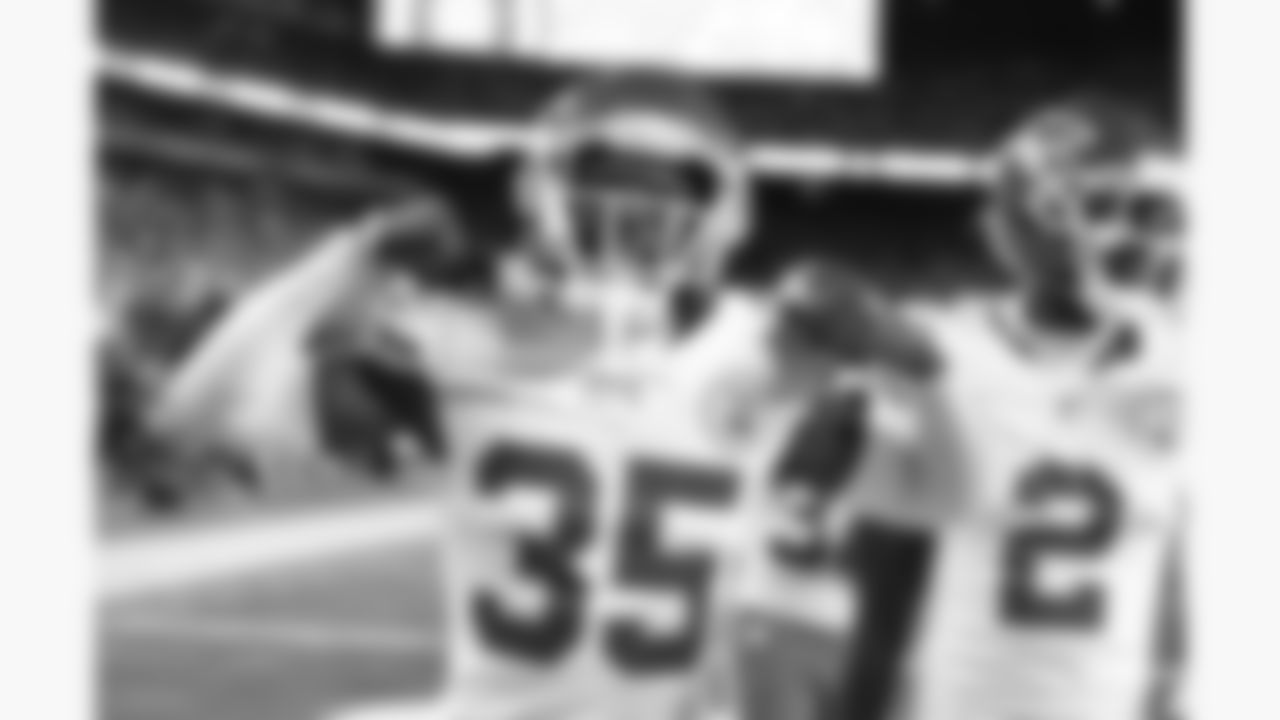 Kansas City Chiefs cornerback Jaylen Watson (35) and cornerback Joshua Williams (2) celebrate in the end zone after an interception during the week 3 NFL football game against the New York Giants, Sunday, September 21, 2025 in East Rutherford, NJ.