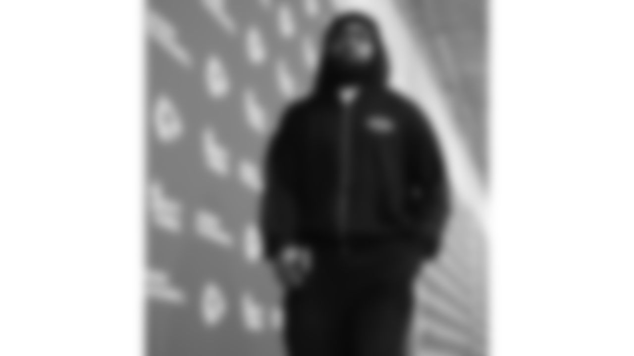 Kansas City Chiefs wide receiver Jimmy Holiday (82) arrives prior to an NFL week 17 matchup against the Denver Broncos, Thursday, December 25, 2025.