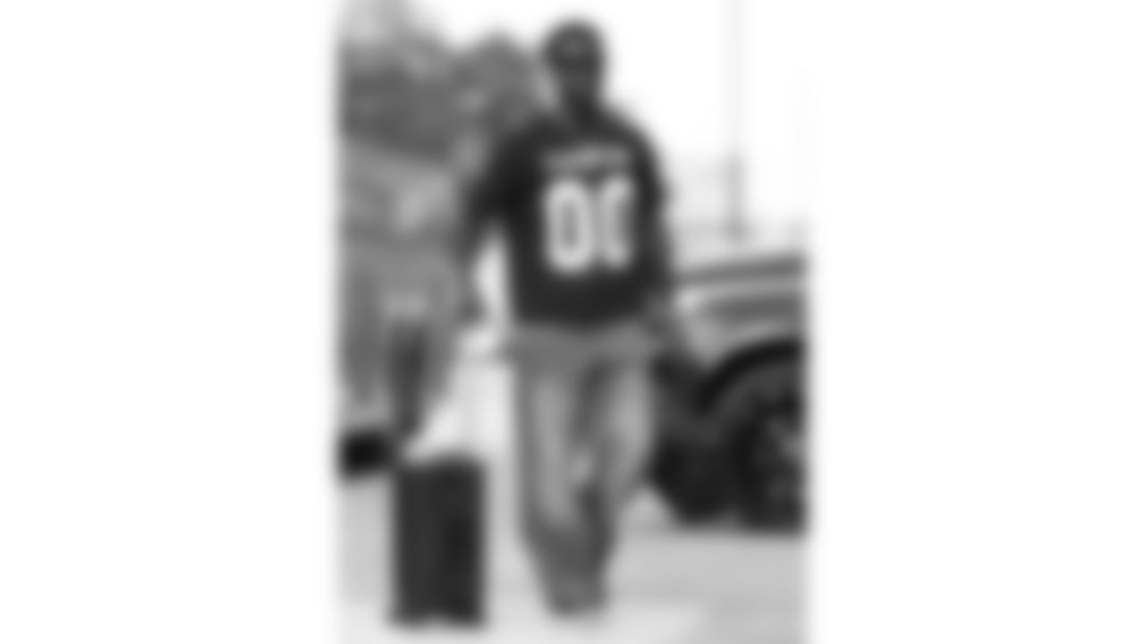 Kansas City Chiefs defensive back Chamarri Conner (27) arrives prior to a week 5 NFL football game against the Jacksonville Jaguars, Monday, October 6, 2025, in Jacksonville, FL.