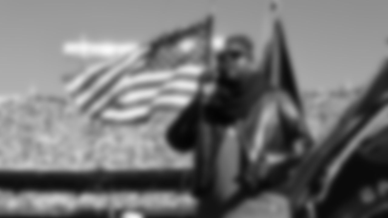 Pershard Owens sings the National Anthem prior to a week 7 NFL Football game against the Las Vegas Raiders on Sunday, October 19, 2025 in Kansas City, MO.