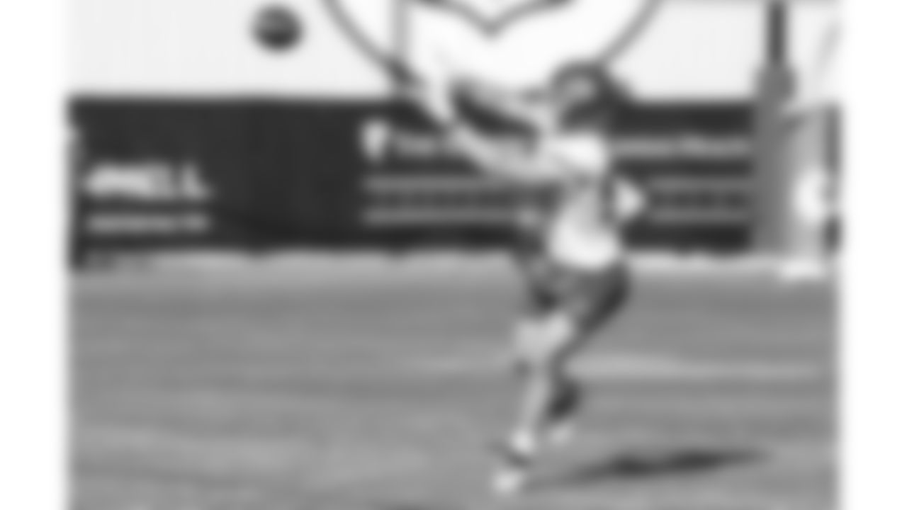 Kansas City Chiefs linebacker Leo Chenal (54) during week 14 practice on Friday December 5, 2025 in Kansas City, MO.