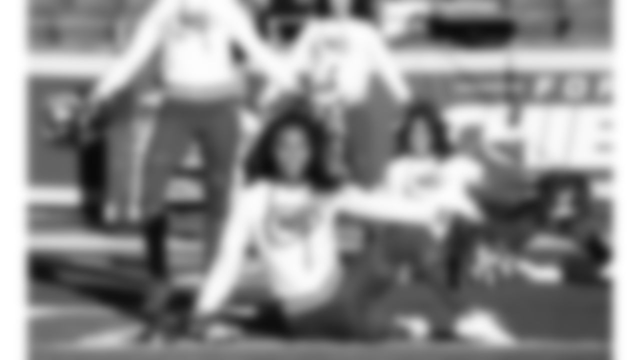 Kansas City Chiefs Cheerleaders before a week 7 NFL Football game against the Las Vegas Raiders on Sunday, October 19, 2025.