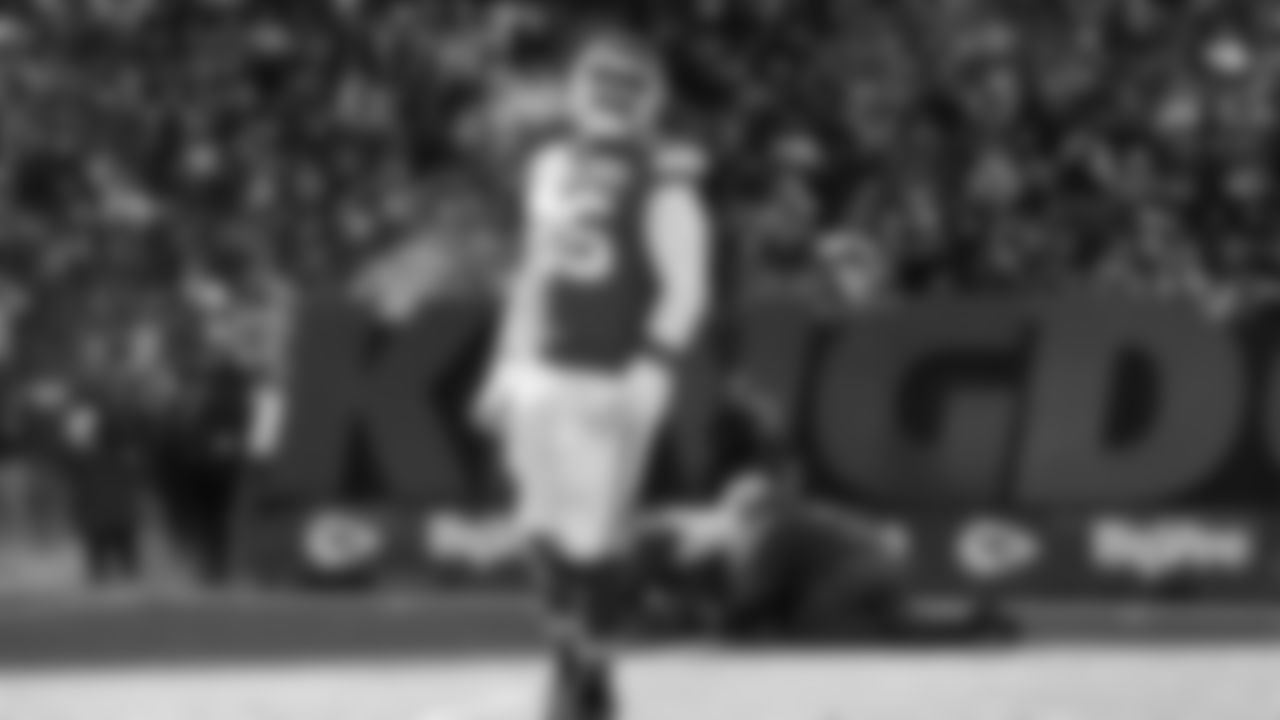 Kansas City Chiefs defensive tackle Chris Jones (95) runs onto the field prior to an NFL week 15 matchup against the Los Angeles Chargers, Sunday December 14, 2025.