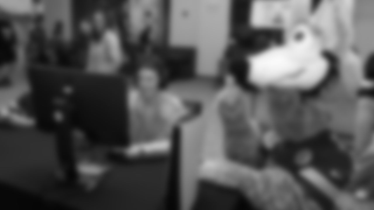 KC Wolf interacts with attendees of the Game On! event on Saturday, October 25th at Arrowhead Stadium in Kansas City, MO.