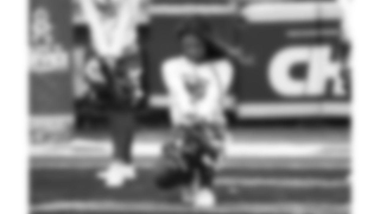 A Kansas City Chiefs Cheerleader before a week 8 NFL football game against the Washington Commanders, Monday, October 27, 2025, in Kansas City, MO.