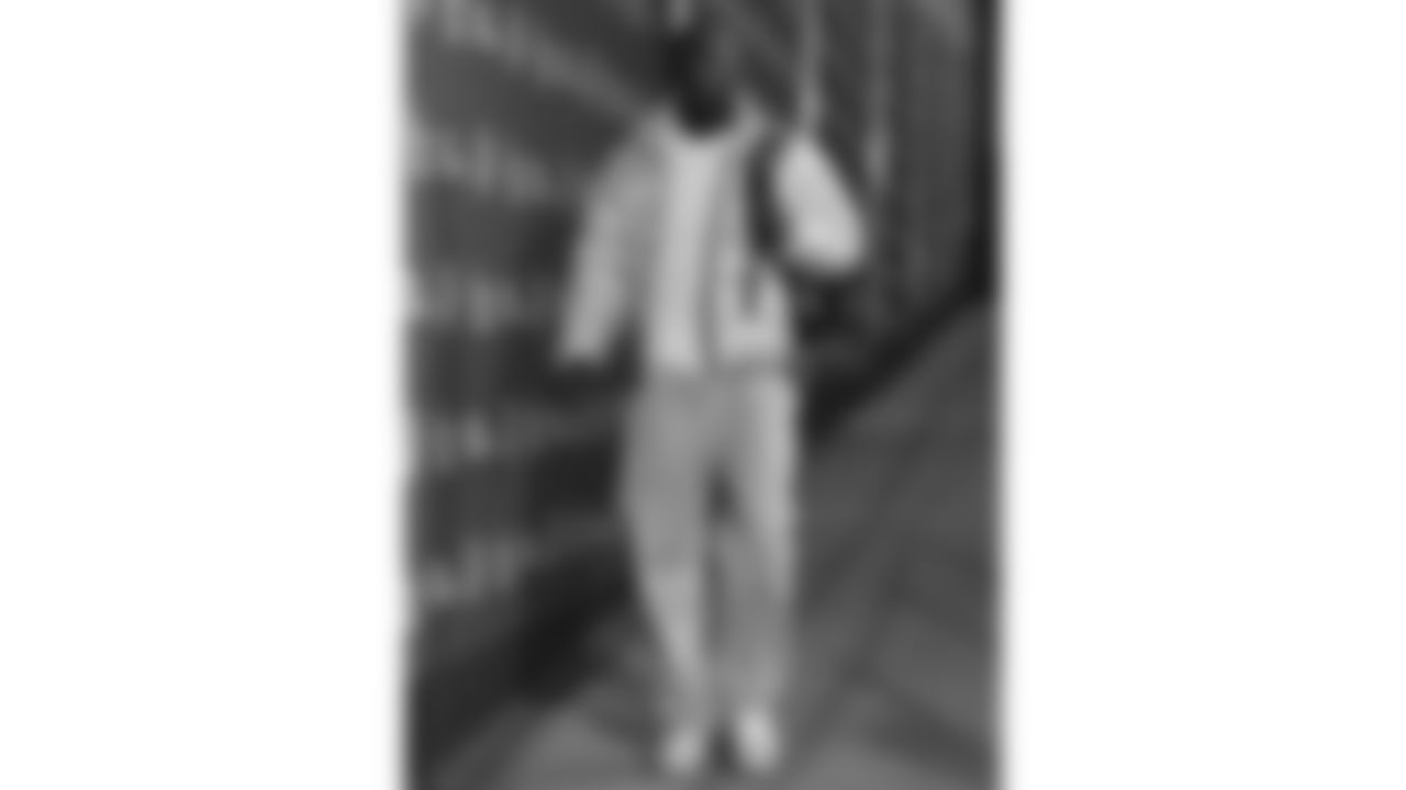 Kansas City Chiefs cornerback Joshua Williams (2) arrives prior to an NFL week 14 matchup against the Houston Texans, Sunday December 7, 2025.