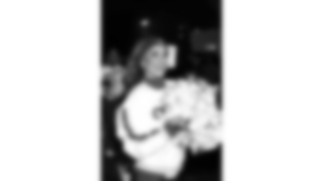 Kansas City Chiefs Cheerleaders at the pregame parade prior to a week 14 NFL Football game against the Houston Texans on Sunday, December 7, 2025 in Kansas City, MO.