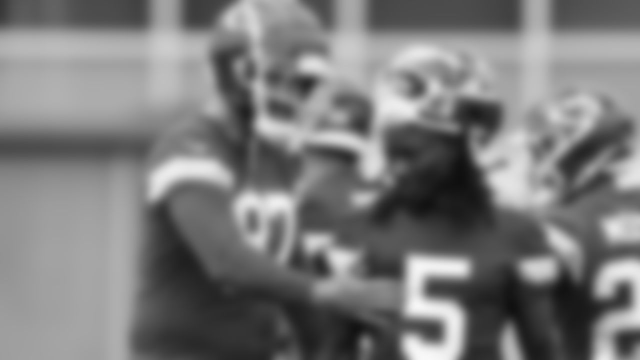 Kansas City Chiefs tight end Travis Kelce (87) and wide receiver Hollywood Brown (5) at practice during Phase 3 of OTAs on Monday, May 20, 2024 in Kansas City, MO.