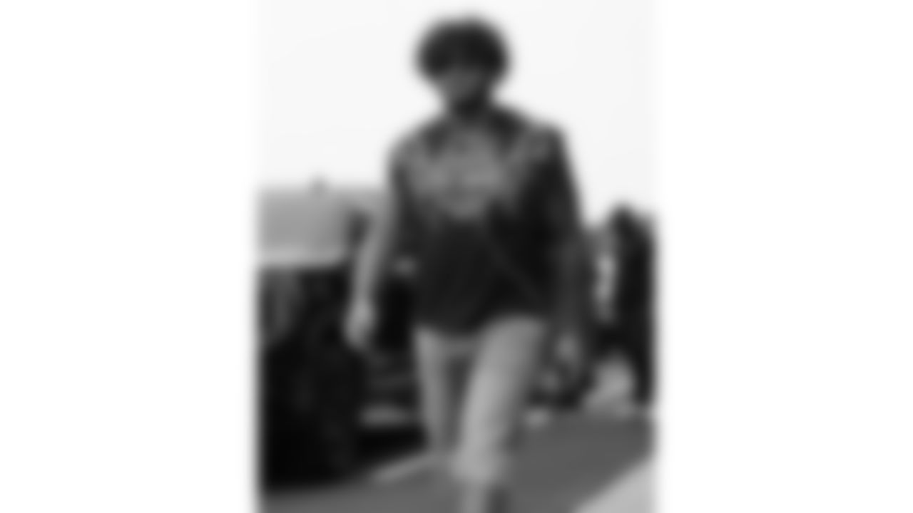 Kansas City Chiefs tackle Kingsley Suamataia (76) arrives prior to a week 2 NFL Football game against the Philadelphia Eagles Sunday September 14, 2025.