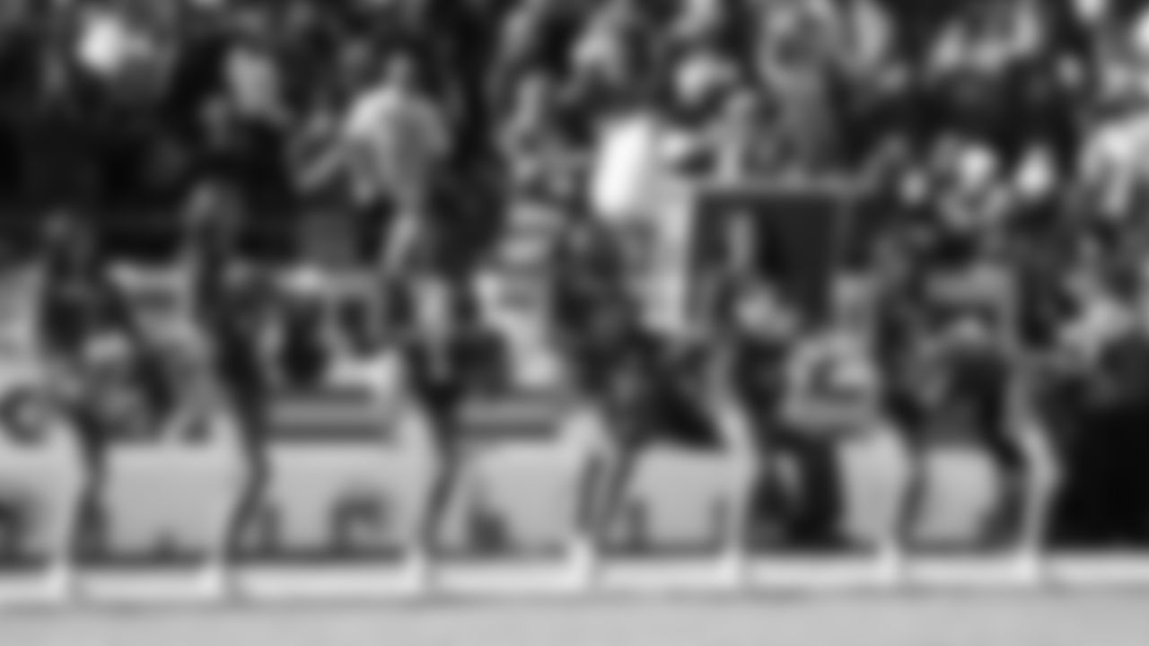 Kansas City Chiefs Cheerleaders before a week 12 NFL football game against the Indianapolis Colts, Sunday, November 23, 2025 in Kansas City, MO.