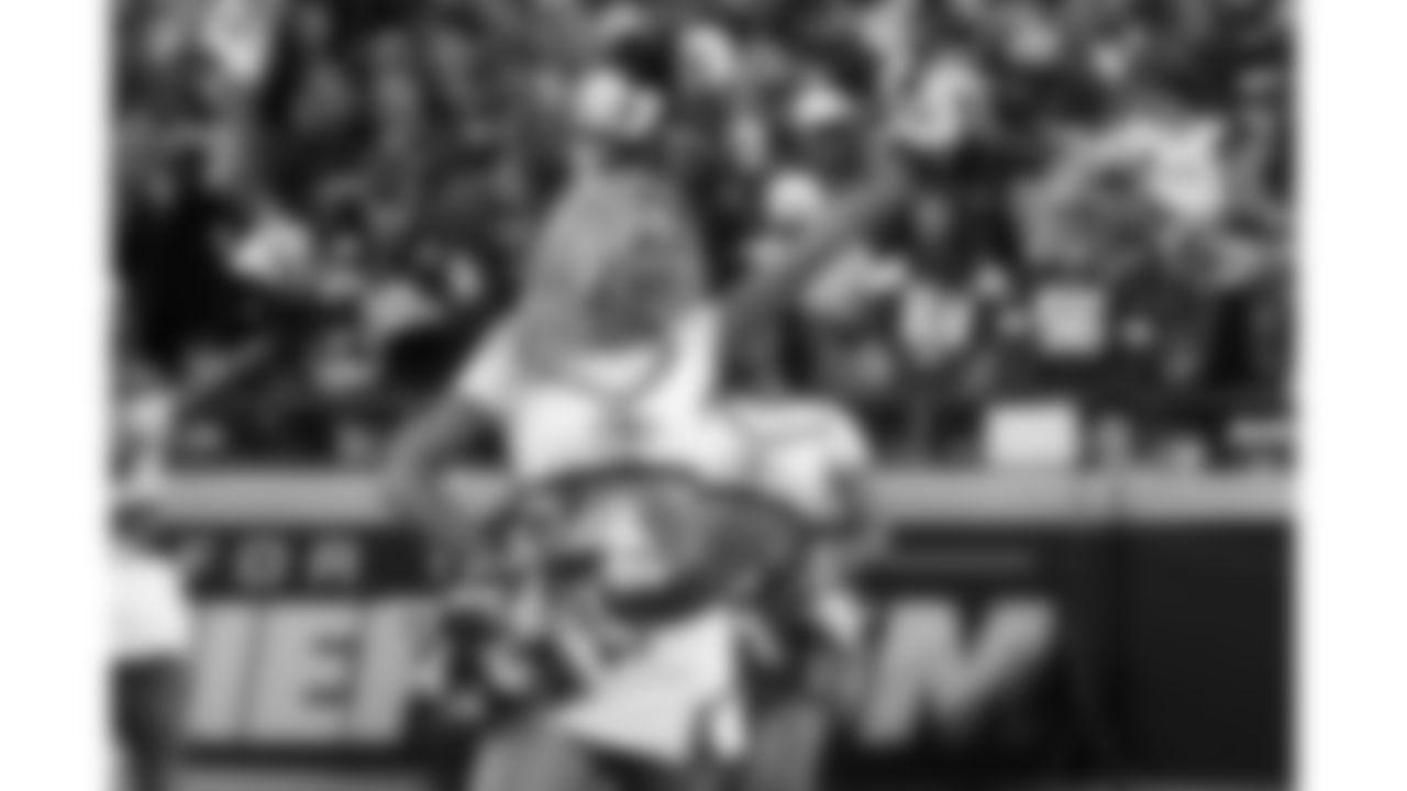 A Kansas City Chiefs Cheerleader during a week 12 NFL football game against the Indianapolis Colts, Sunday, November 23, 2025 in Kansas City, MO.