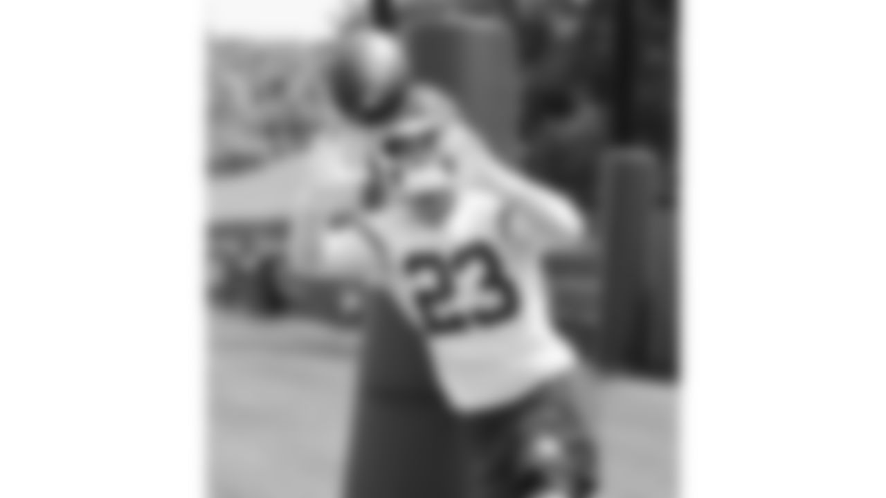 Kansas City Chiefs middle linebacker Drue Tranquill (23) practices during phase 3 of OTAs on Monday June 2, 2025 in Kansas City, MO.