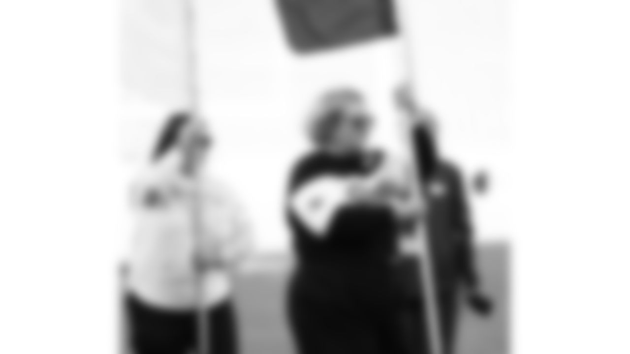 Red Coaters practice on the field prior to the week 7 NFL football game against the Las Vegas Raiders on Sunday, October 19, 2025 in Kansas City, MO.