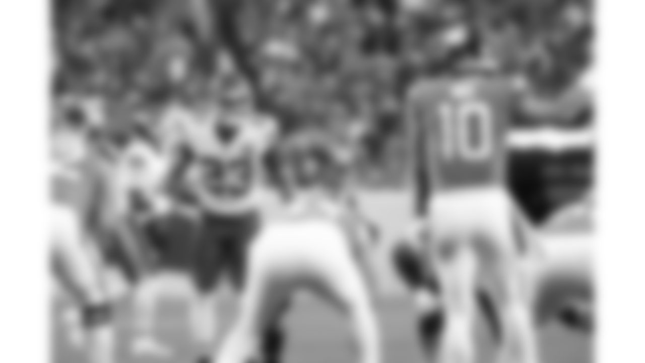 Kansas City Chiefs middle linebacker Drue Tranquill (23) watches the Broncos offense during a week 11 NFL Football game against the Denver Broncos on Sunday, November 16, 2025 in Denver, Colorado.