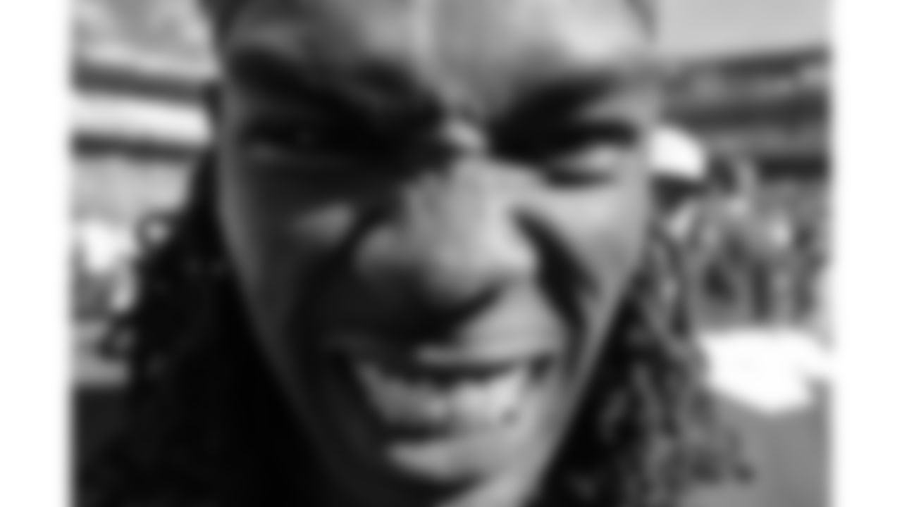 Kansas City Chiefs wide receiver Rashee Rice (4) smiles to the camera following a week 7 NFL football game against the Las Vegas Raiders, Sunday, October 19, 2025 in Kansas City, MO.