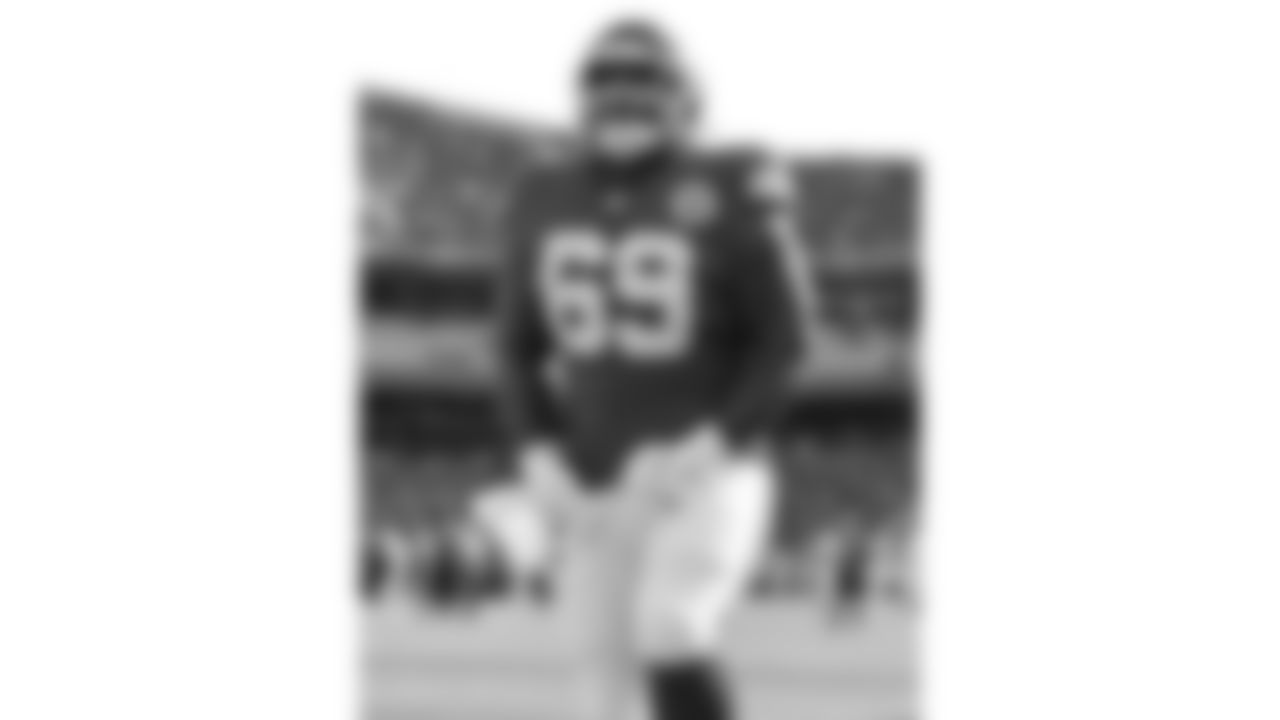 Kansas City Chiefs defensive tackle Mike Pennel (69) yells prior to a week 12 NFL football game against the Indianapolis Colts, Sunday, November 23, 2025 in Kansas City, MO.