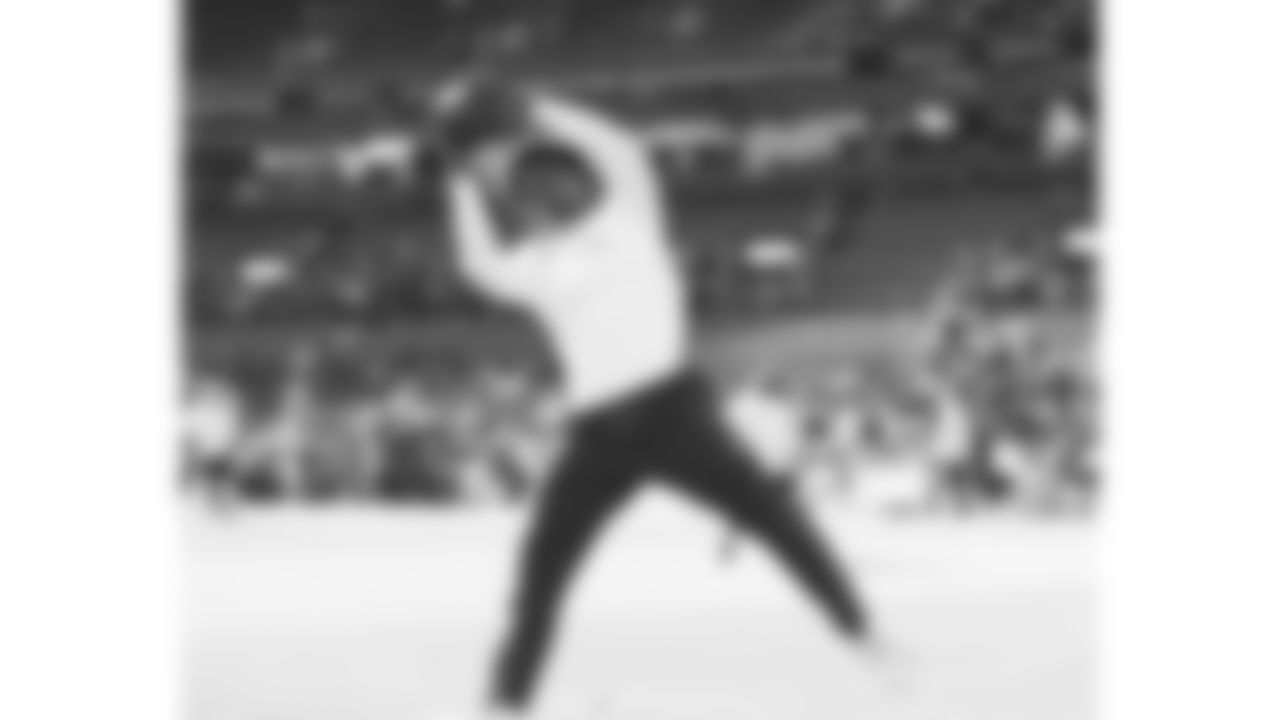 Kansas City Chiefs running back Brashard Smith (24) warms up prior to a week 11 NFL Football game against the Denver Broncos on Sunday, November 16, 2025 in Denver, Colorado.