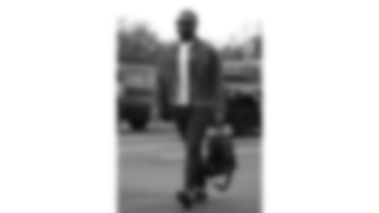 Kansas City Chiefs defensive linemen Jerry Tillery (99) arrives prior to a week 6 NFL Football game against the Detroit Lions on Sunday, October 12, 2025 in Kansas City, MO.