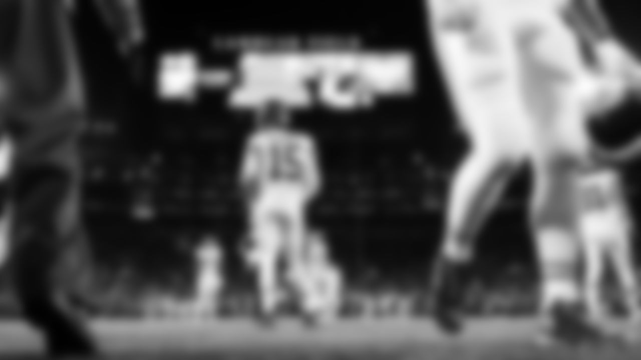Kansas City Chiefs quarterback Patrick Mahomes (15) prior to the regular season Week 13 NFL Football Game at Lambeau Field in Green Bay, WI on Sunday, December 3, 2023.