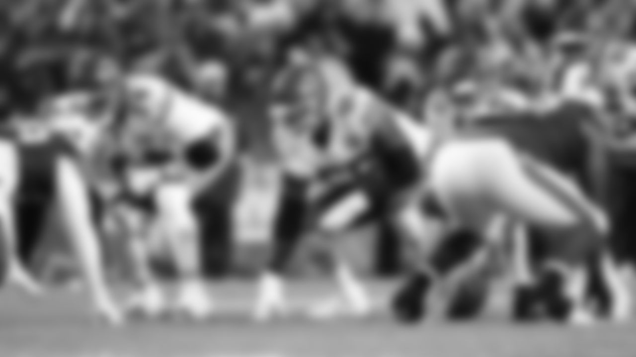 Kansas City Chiefs offensive lineman Trey Smith (65) lines up during a week 9 NFL football game against the Buffalo Bills, Sunday, November 2, 2025 in Buffalo, NY