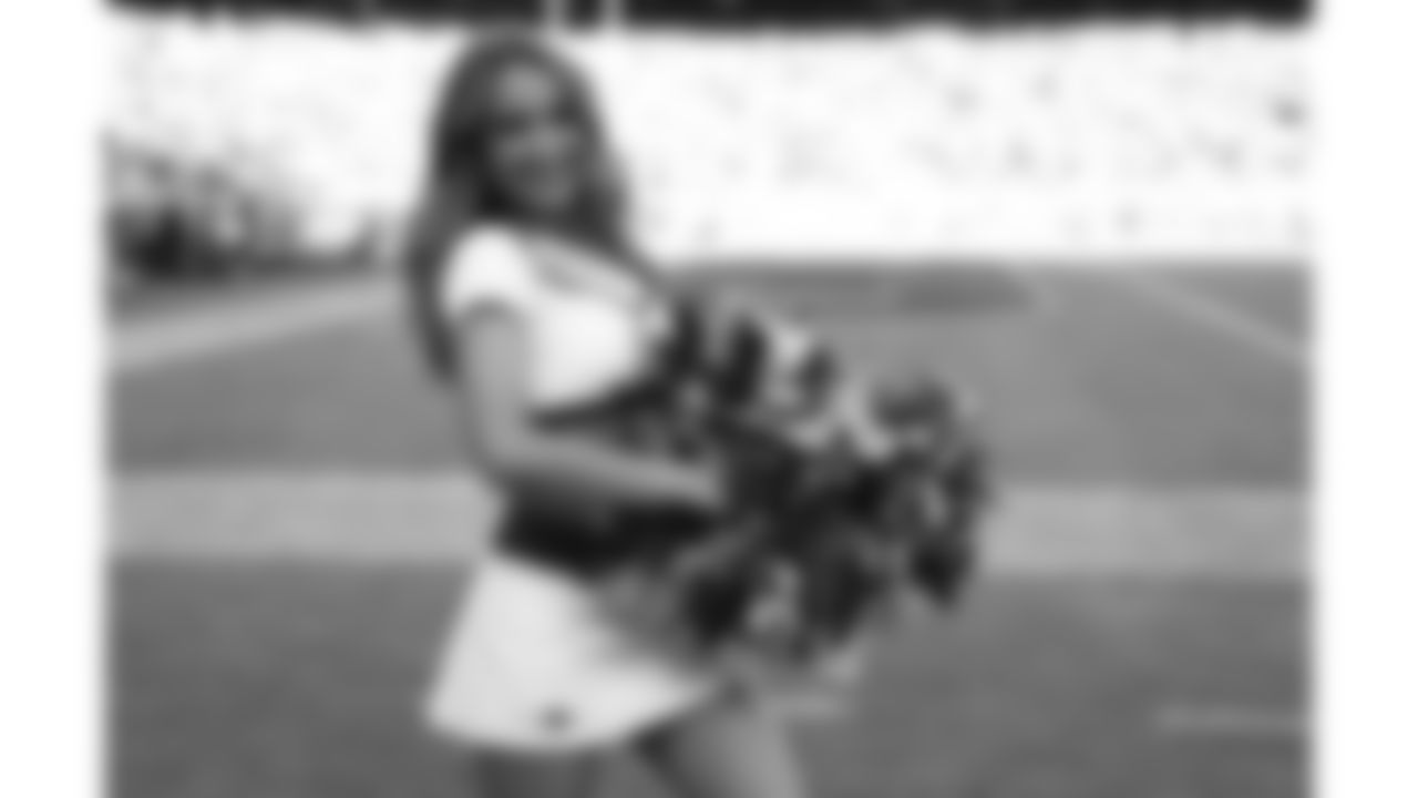 A Kansas City Chiefs Cheerleader during a week 12 NFL football game against the Indianapolis Colts, Sunday, November 23, 2025 in Kansas City, MO.