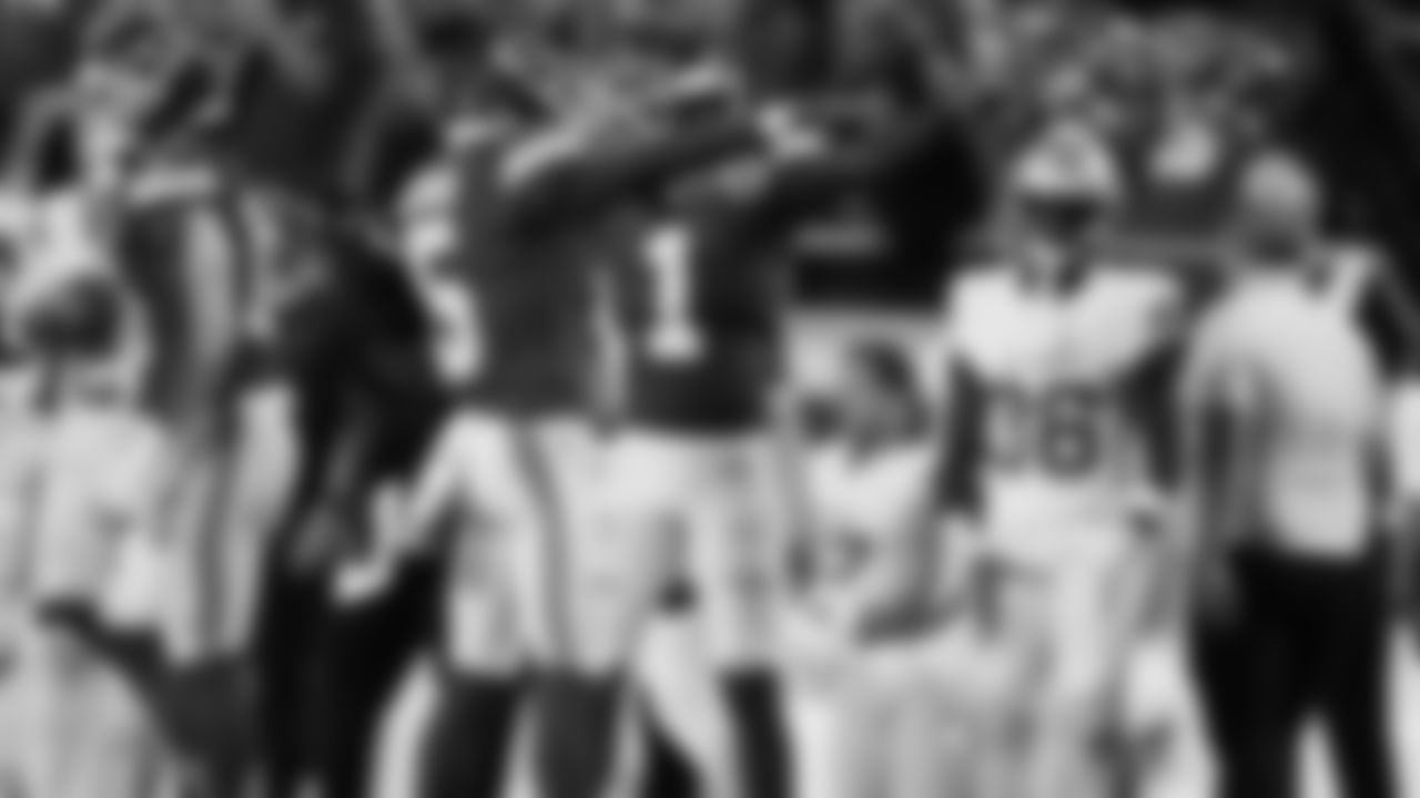 Wide receiver Hollywood Brown (5) and Kansas City Chiefs wide receiver Xavier Worthy (1) signal first down during a week 6 NFL Football game against the Detroit Lions on Sunday, October 12, 2025 in Kansas City, MO.
