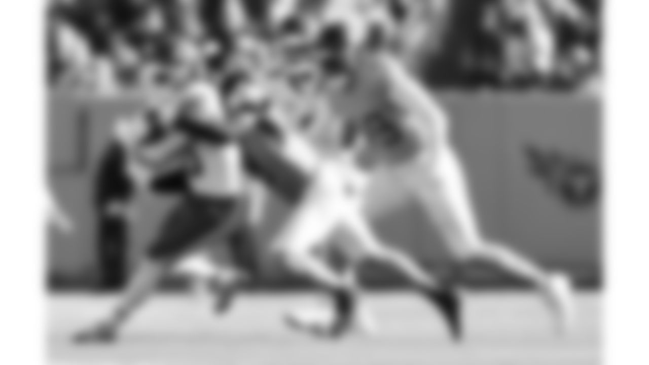 Kansas City Chiefs running back Isiah Pacheco (10) runs with the ball during a week 16 NFL Football game against the Tennessee Titans on Sunday, December 21, 2025 in Nashville, Tennessee.