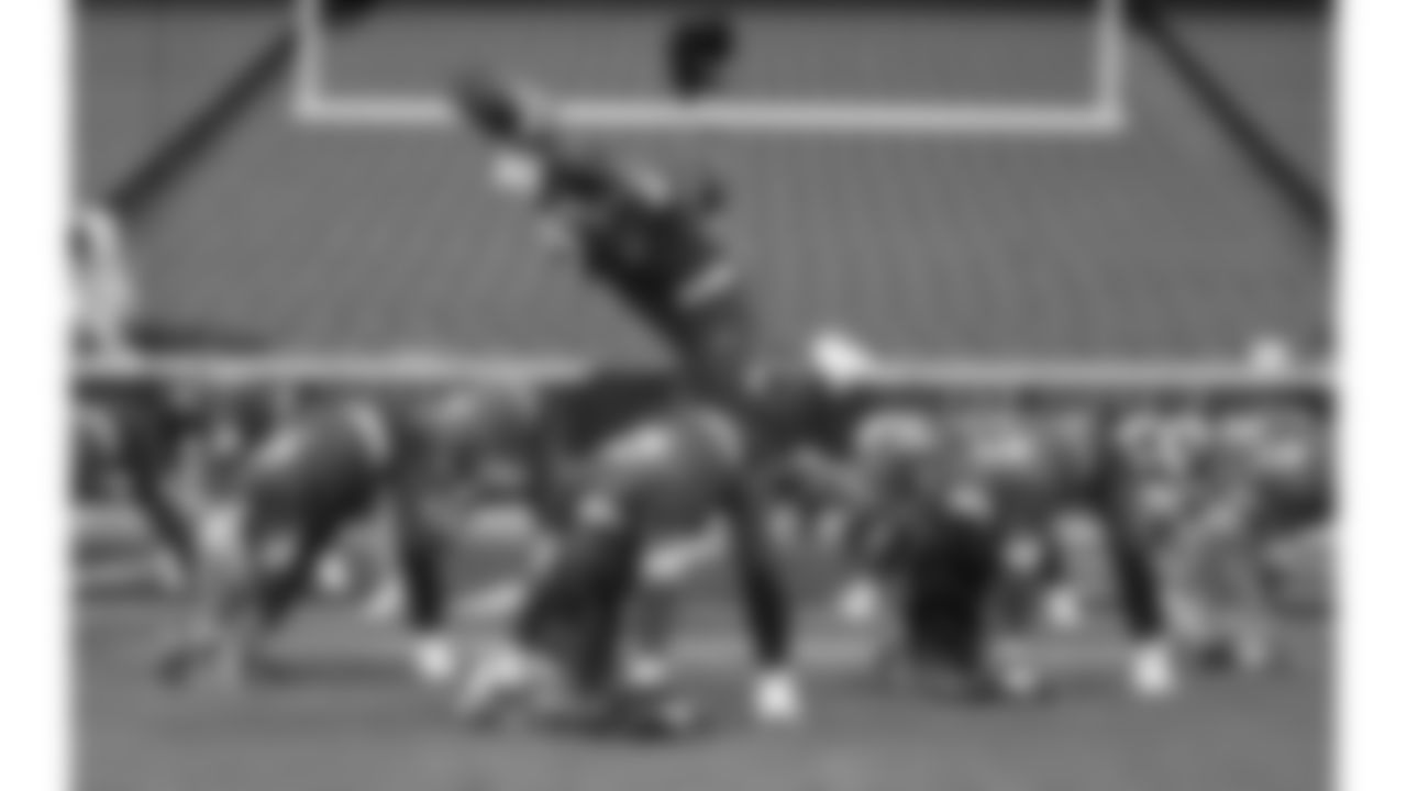 Kansas City Chiefs Cheerleaders practice on the field prior to a week 14 NFL Football game against the Houston Texans on Sunday, December 7, 2025 in Kansas City, MO.