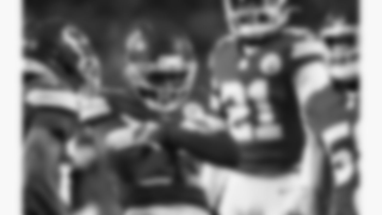 Kansas City Chiefs defensive back Kevin Knowles (38) celebrates during a week 14 NFL football game against the Houston Texans, Sunday, December 7, 2025 in Kansas City, MO.