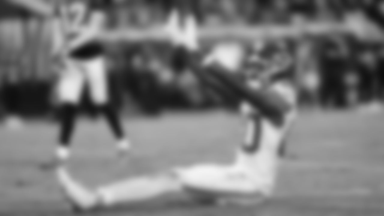 Kansas City Chiefs wide receiver Tyquan Thornton (80) celebrates after a catch during a week 5 NFL football game against the Jacksonville Jaguars, Monday, October 6, 2025, in Jacksonville, FL.