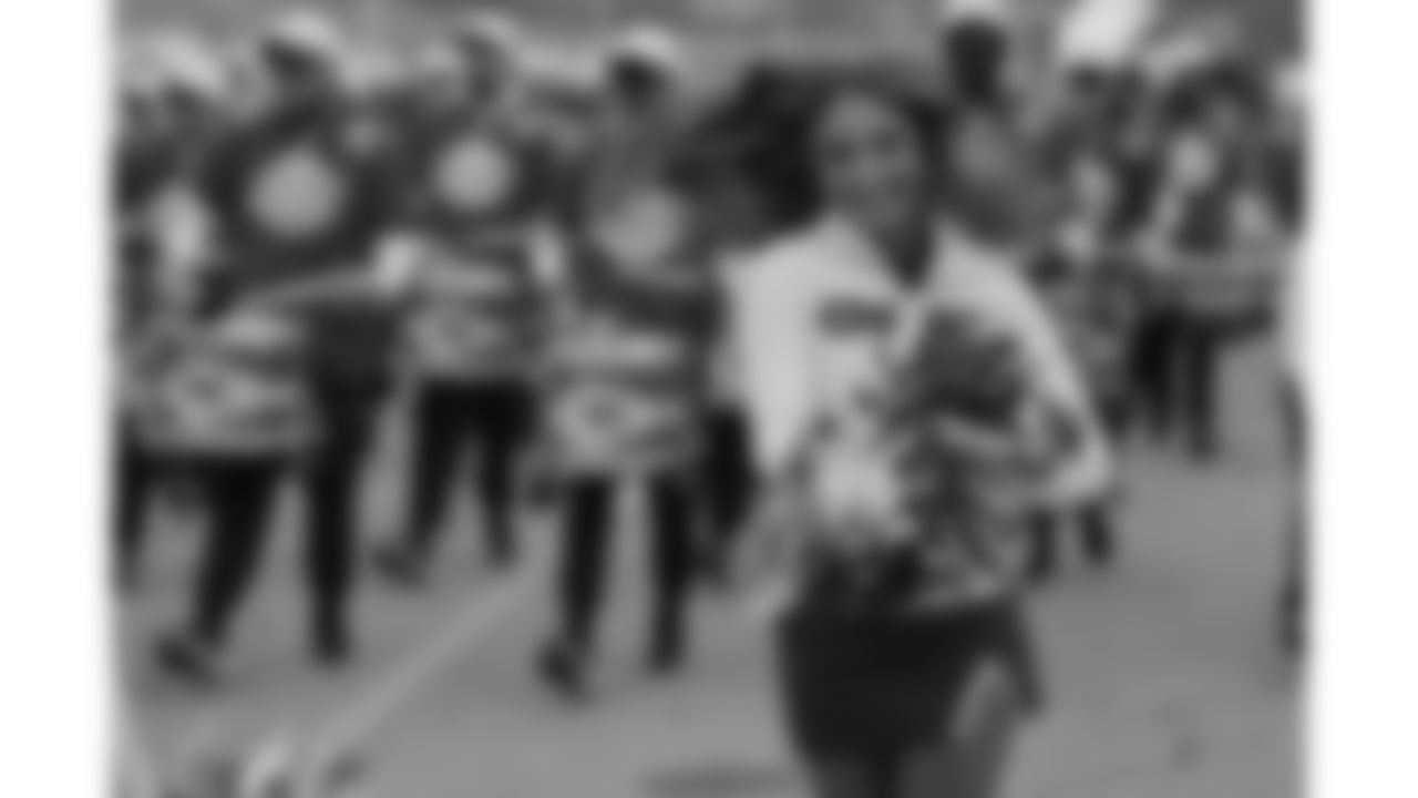 The Kansas City Chiefs Cheerleaders before a week 12 NFL football game against the Indianapolis Colts, Sunday, November 23, 2025 in Kansas City, MO.