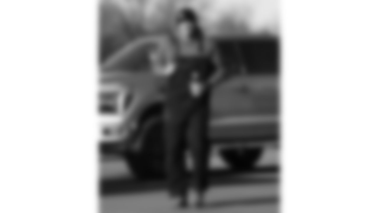 Kansas City Chiefs long snapper James Winchester (41) arrives prior to an NFL week 15 matchup against the Los Angeles Chargers, Sunday December 14, 2025.