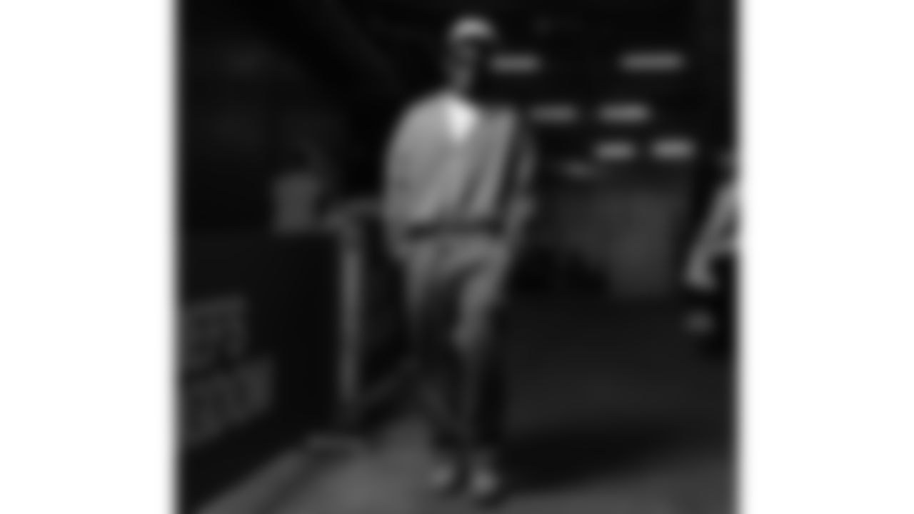 Kansas City Chiefs wide receiver Xavier Worthy (1) arrives prior to an NFL week 17 matchup against the Denver Broncos, Thursday, December 25, 2025.