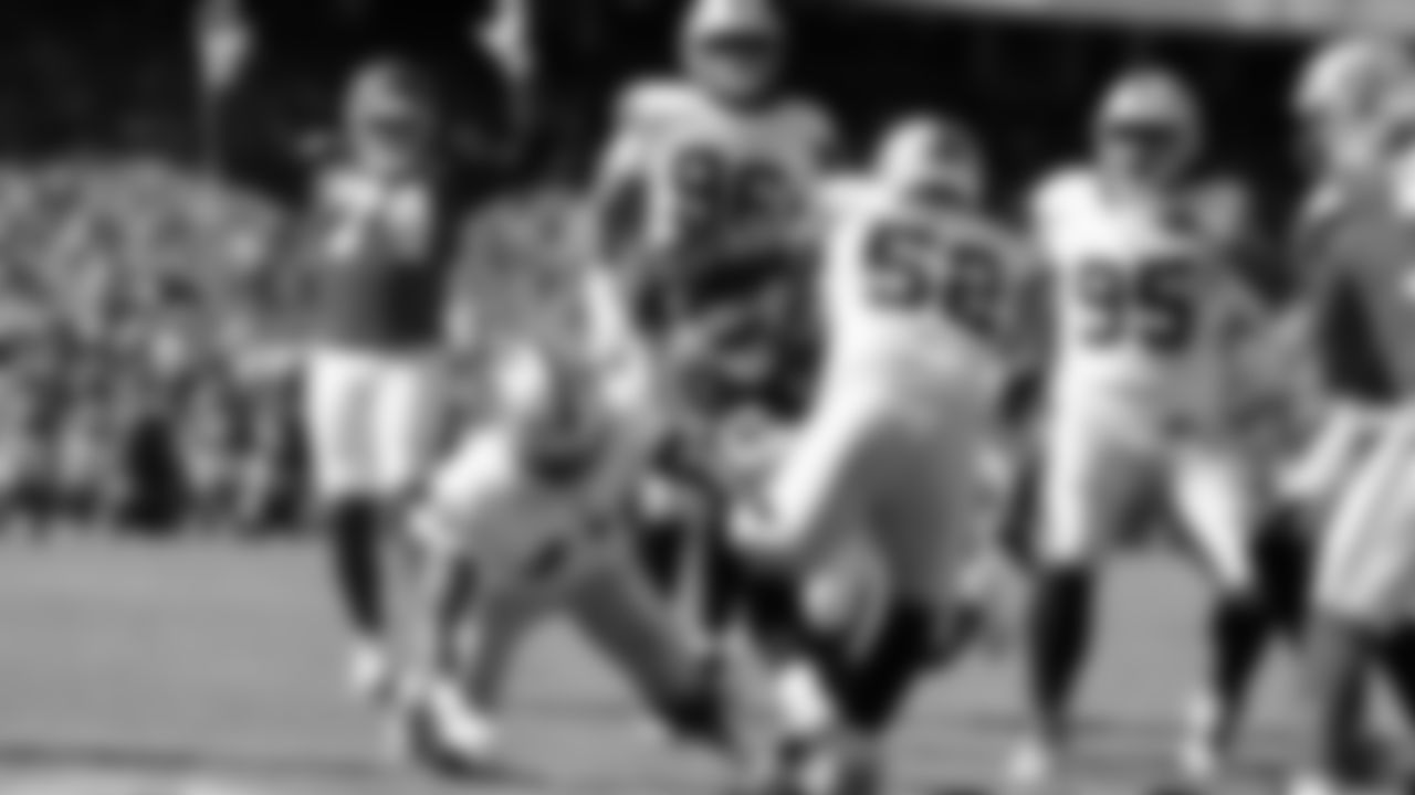 Kansas City Chiefs running back Isiah Pacheco (10) scores a touchdown during a week 7 NFL Football game against the Las Vegas Raiders on Sunday, October 19, 2025 in Kansas City, MO.
