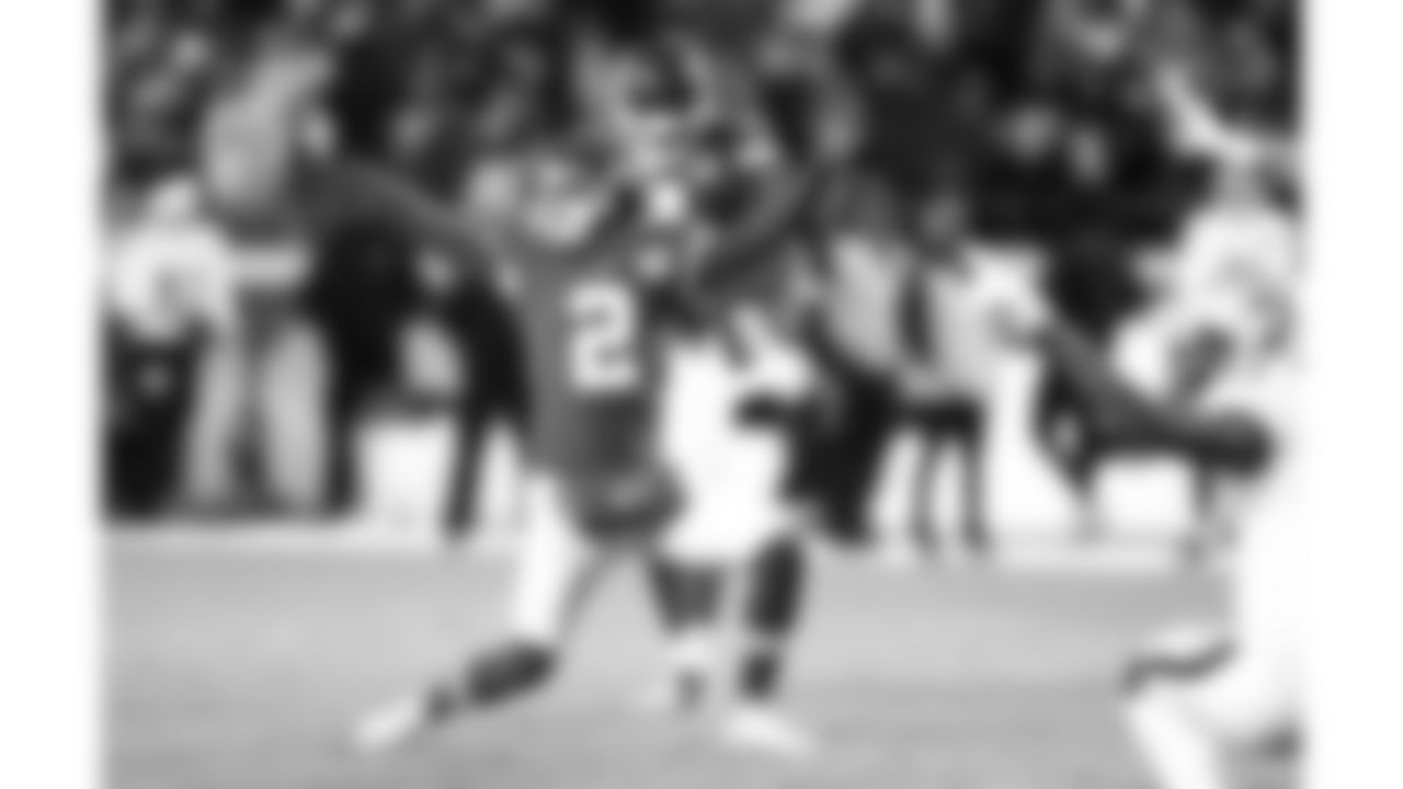 Kansas City Chiefs Punter Dustin Colquitt (2) during the game between the Kansas City Chiefs and Oakland Raiders at Arrowhead Stadium on December 1, 2019.