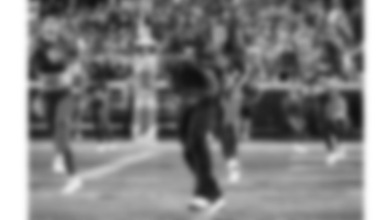 Elijah Oliver during the week 6 NFL football game against the Detroit Lions, Sunday, October 12, 2025 in Kansas City, MO.