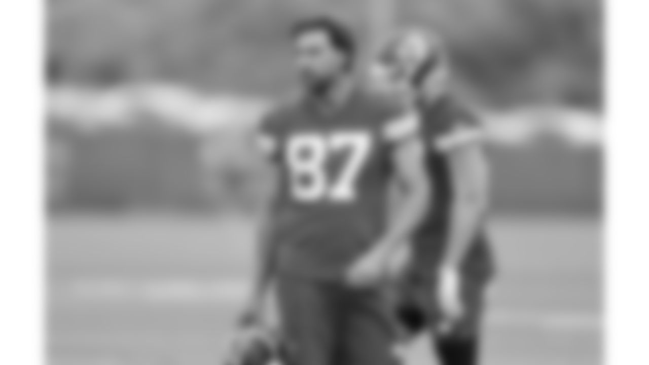 Kansas City Chiefs tight end Travis Kelce (87) practices during phase 3 of OTAs on Tuesday June 17, 2025 in Kansas City, MO.