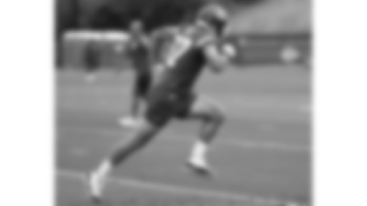 Kansas City Chiefs tight end Travis Kelce (87) practices during phase 3 of OTAs on Wednesday June 18, 2025 in Kansas City, MO.