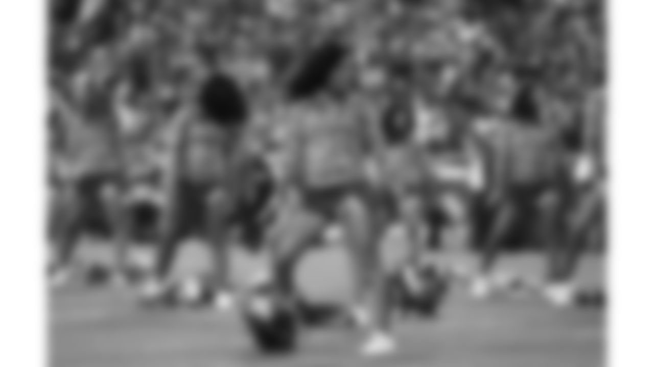 A Kansas City Chiefs Cheerleader before a week 8 NFL football game against the Washington Commanders, Monday, October 27, 2025, in Kansas City, MO.