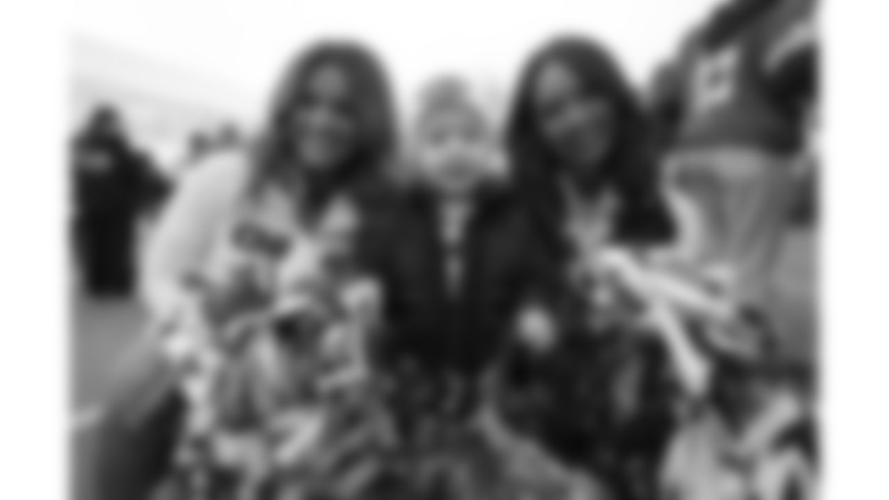 Kansas City Chiefs Cheerleaders before a week 12 NFL football game against the Indianapolis Colts, Sunday, November 23, 2025 in Kansas City, MO.