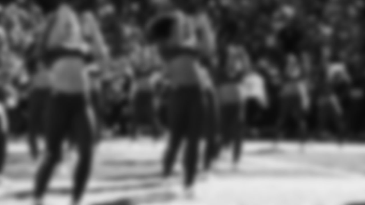 Kansas City Chiefs Cheerleaders during a week 12 NFL football game against the Indianapolis Colts, Sunday, November 23, 2025 in Kansas City, MO.