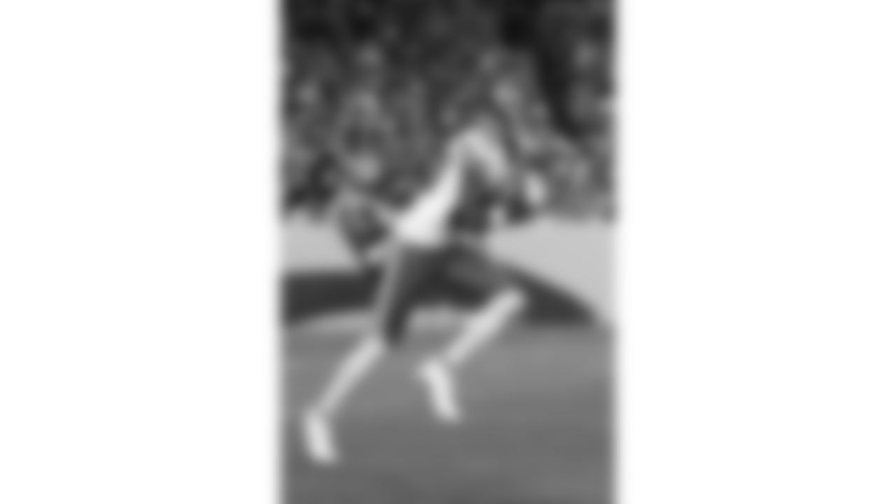 Kansas City Chiefs wide receiver Tyquan Thornton (80) returns a punt during a week 11 NFL Football game against the Denver Broncos on Sunday, November 16, 2025 in Denver, Colorado.